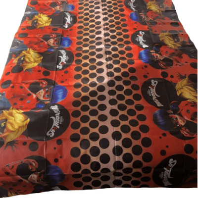 Парти покривка Калинката и Черния котарак Ladybug, 118 х 180 см
