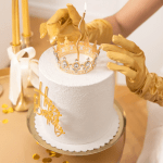 Златна корона със сребърни кристали, декорация за торта, 10 см